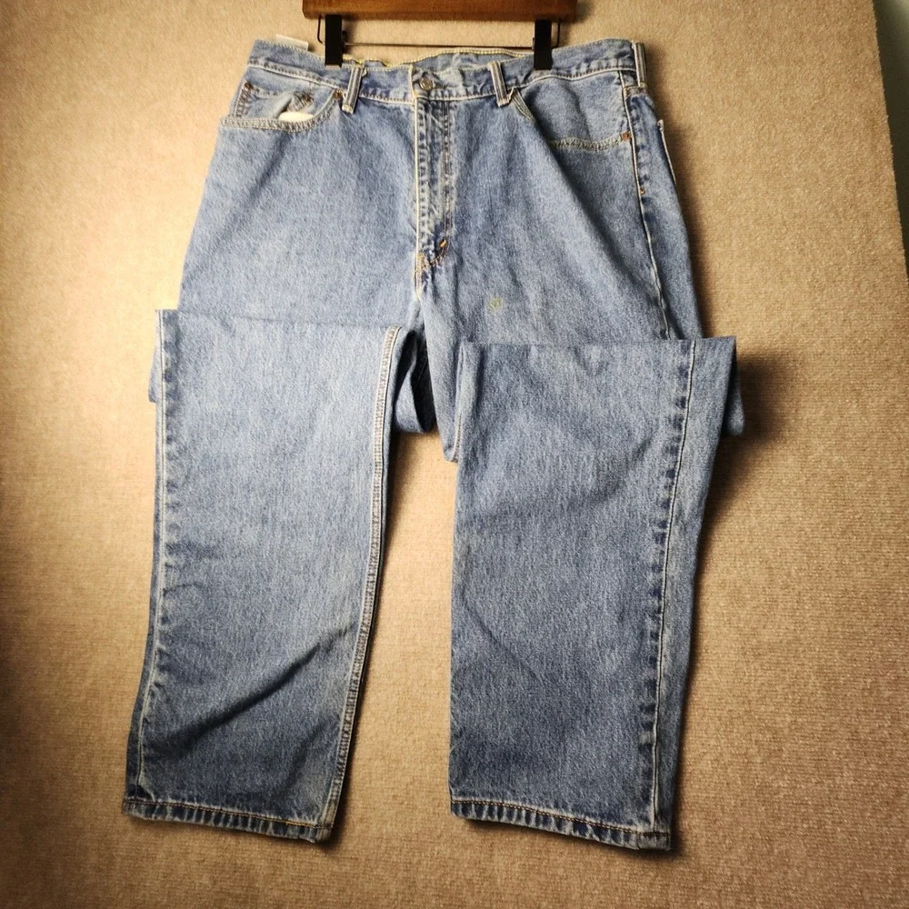 Levis 550 Relaxed Fit Jeans Mens 40x34 Blue Good Tapered Leg Light Wash